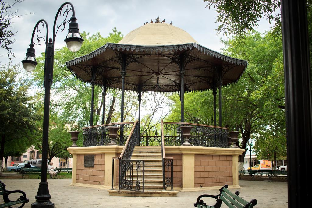מלון Linares Guidi מראה חיצוני תמונה